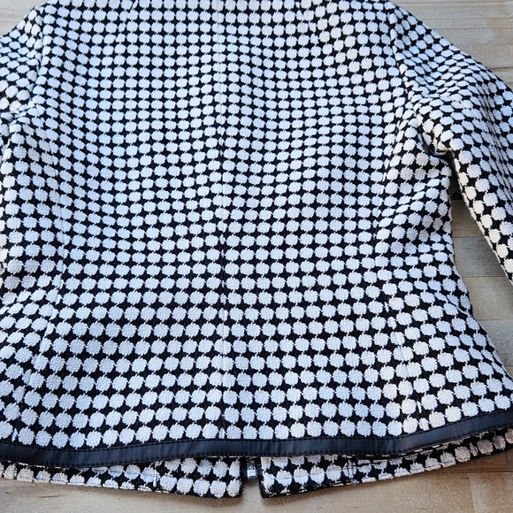 Size 2, Banana Republic Fitted Jacket, Black & White APolka Dot Tweed Blazer - Picture 4 of 10